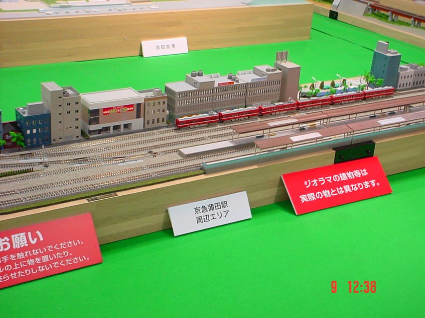 ���}���c����